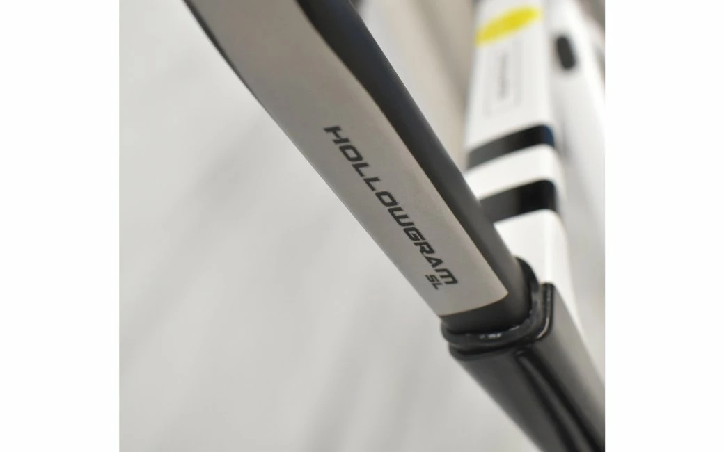 Vélo Route CANNONDALE SuperSix EVO Carbon Disc 105 Di2 Blanc/Noir - 2023 5 Vélo Route CANNONDALE SuperSix EVO Carbon Disc 105 Di2 Blanc/Noir - 2023 – Image 5